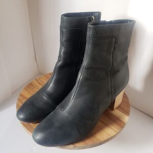 TOMS Womens Black Leather Evie Zippered Ankle Booties Boots Size 9.5. Natural